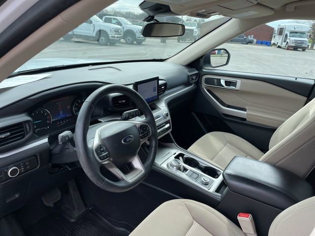 Used 2023 Ford Explorer XLT image 24