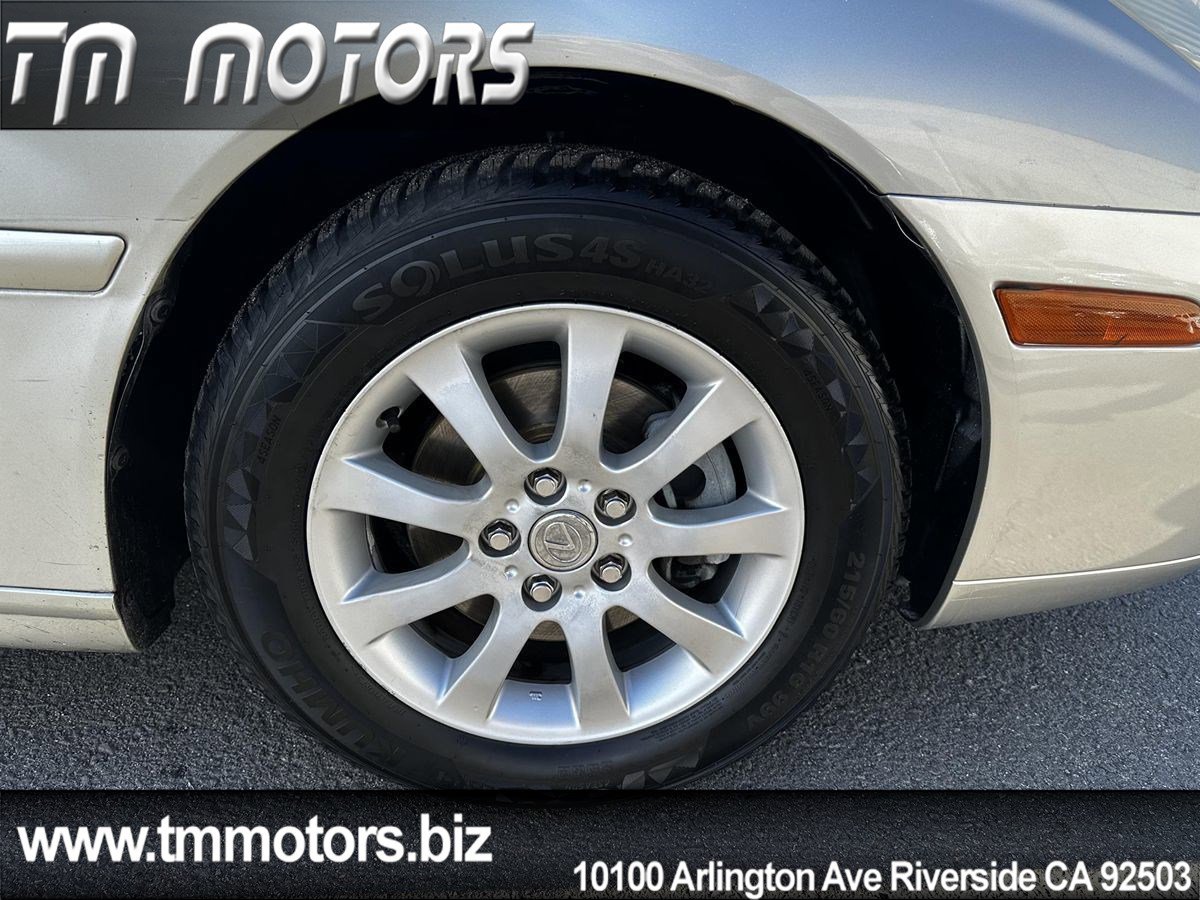 Used 2004 Lexus ES 330 image 10