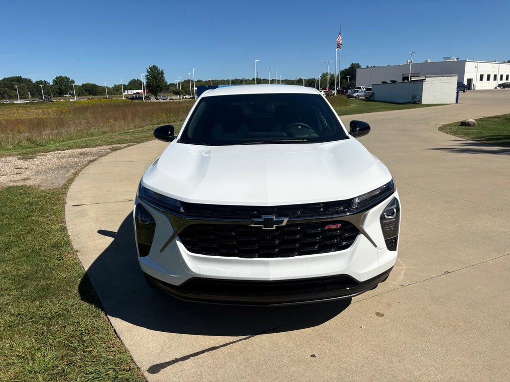 New 2026 Chevrolet Trax RS w/ Driver Confidence Package FWD image 12