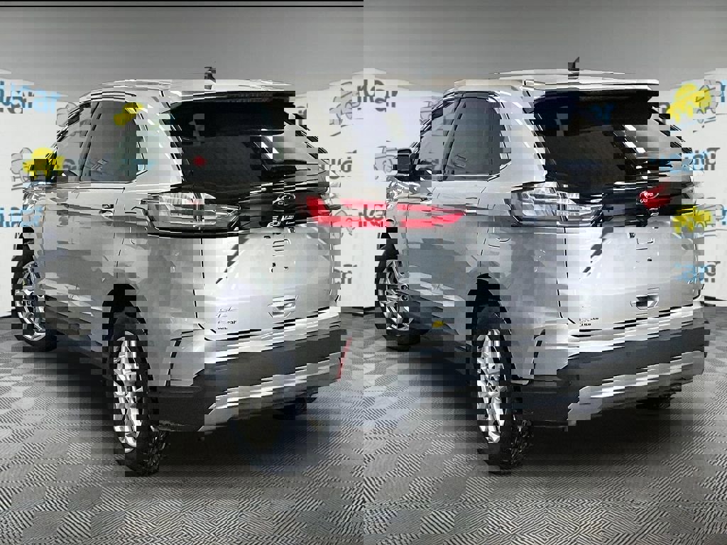 Used 2023 Ford Edge SEL AWD/4WD image 4