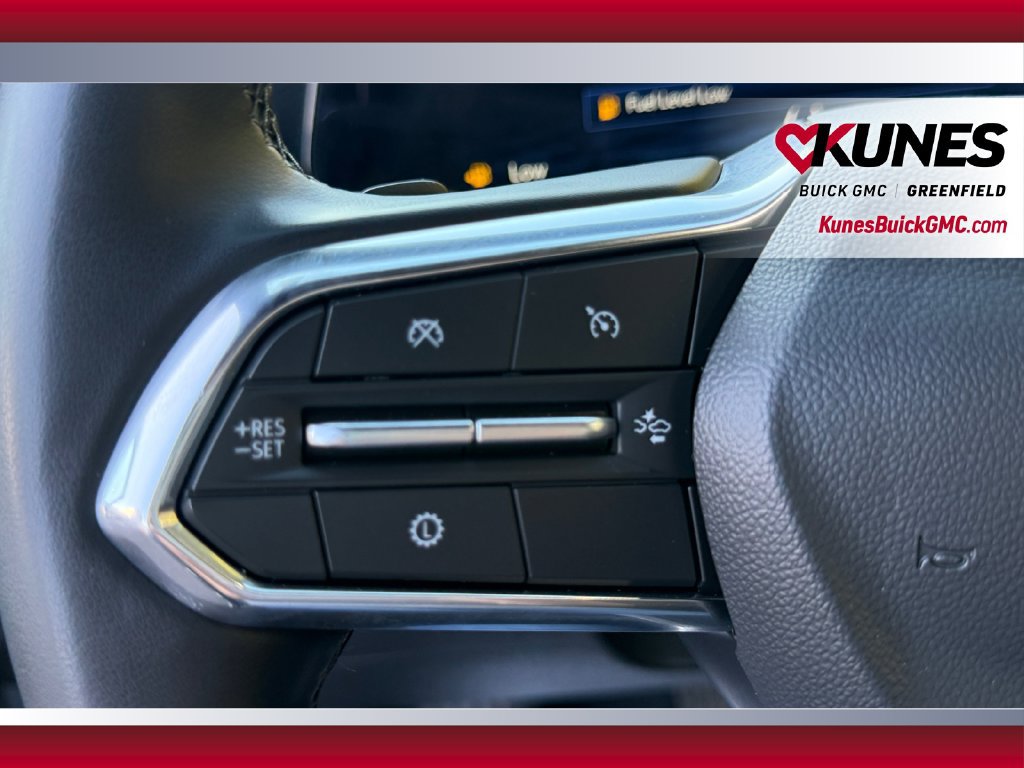 Used 2025 Chevrolet Equinox LT FWD image 14