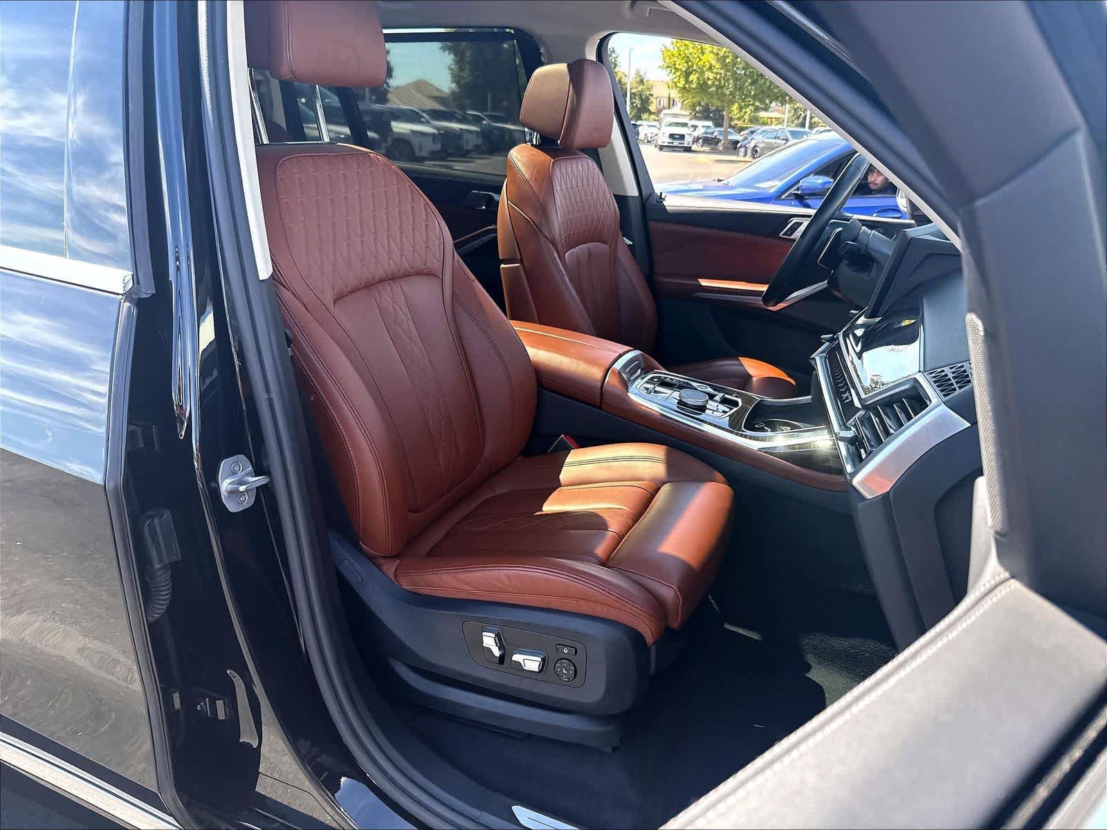 Used 2023 BMW X7 xDrive40i AWD/4WD image 33