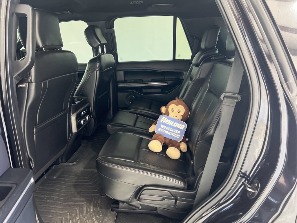 Used 2019 Ford Expedition XLT w/ Equipment Group 201A AWD/4WD image 22