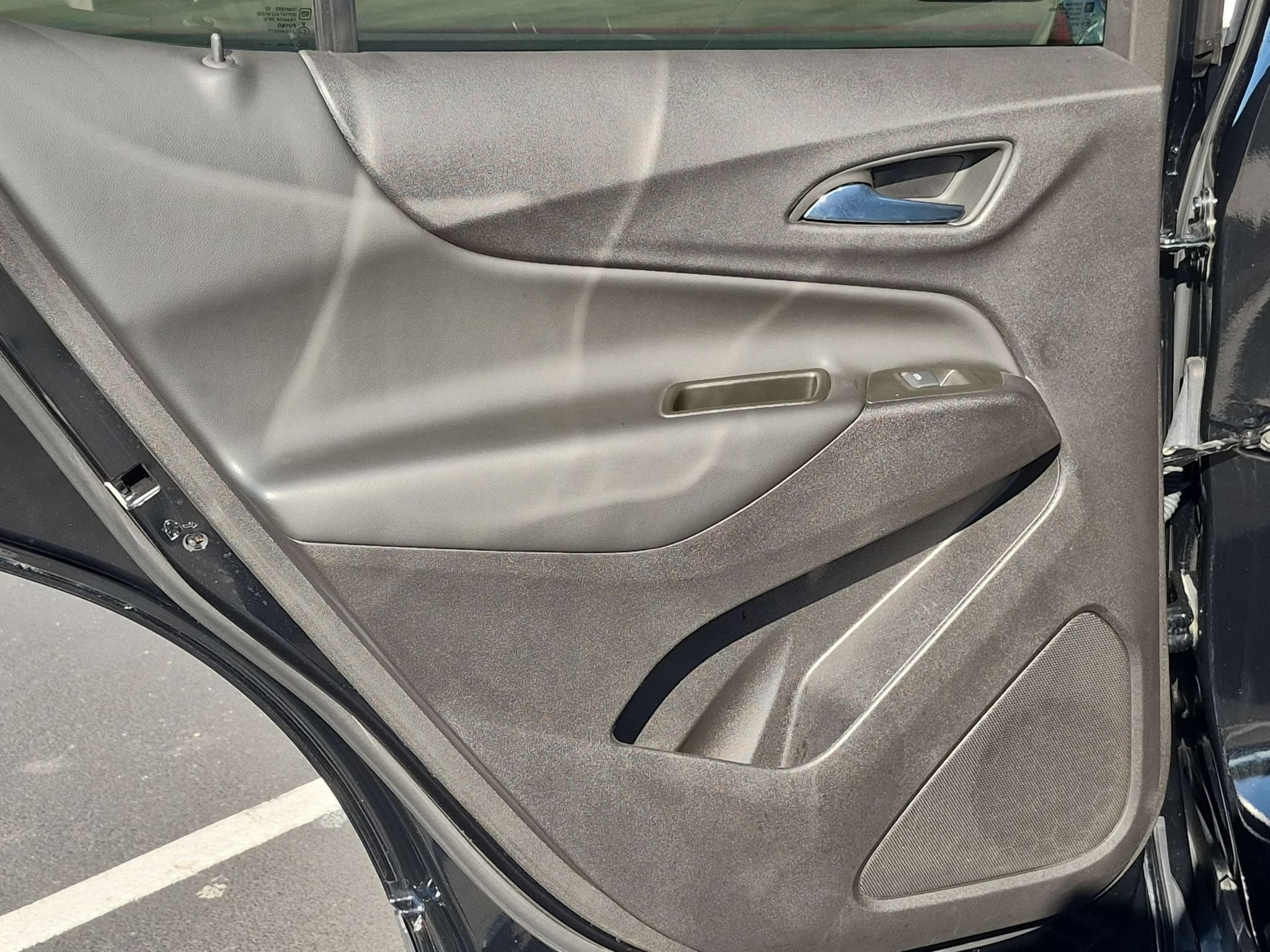 Used 2024 Chevrolet Equinox LT FWD image 15