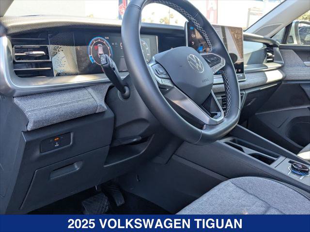 Certified 2025 Volkswagen Tiguan S AWD/4WD image 12