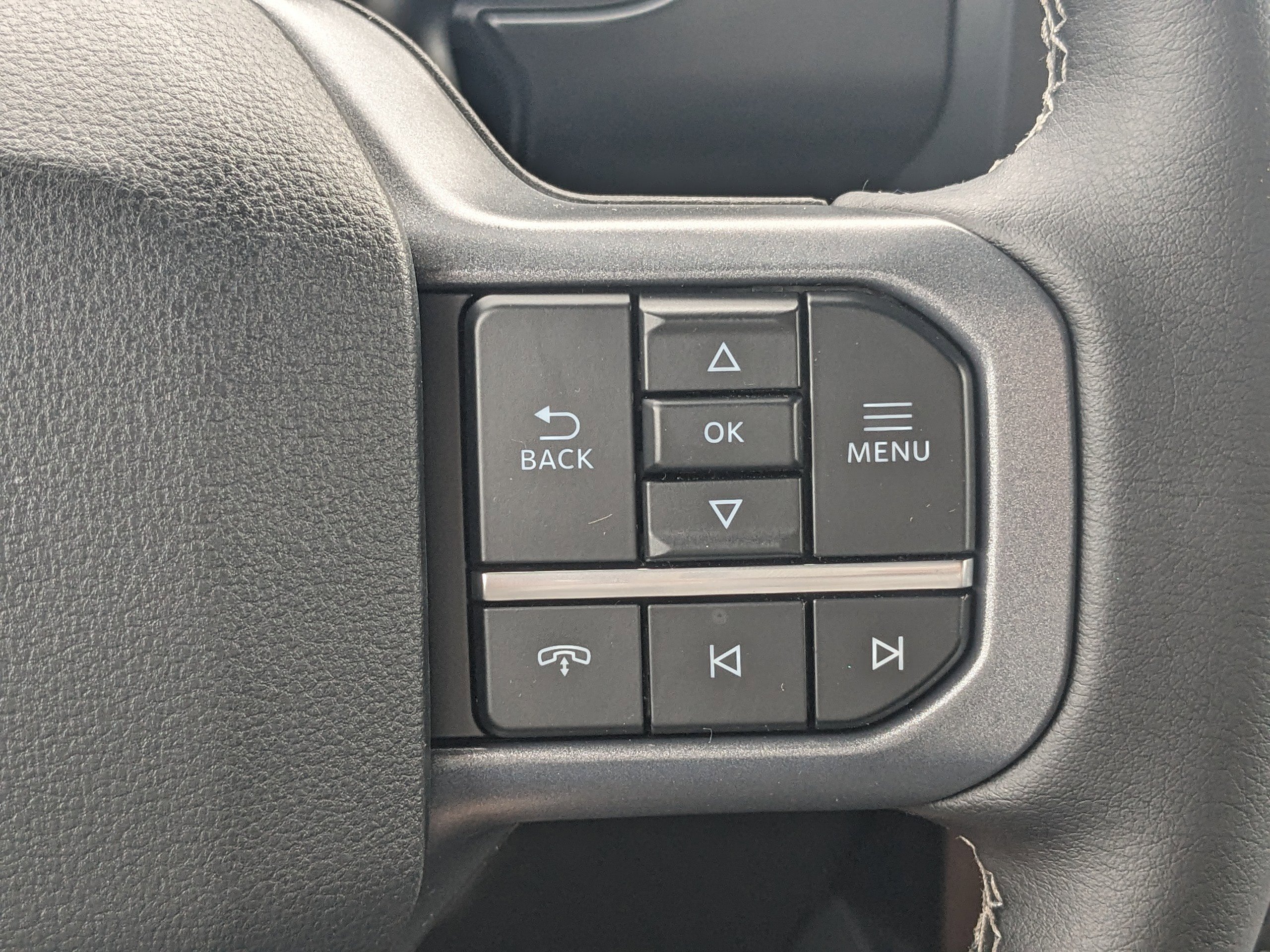 New 2025 Ford F350 Lariat w/ Black Appearance Package image 23