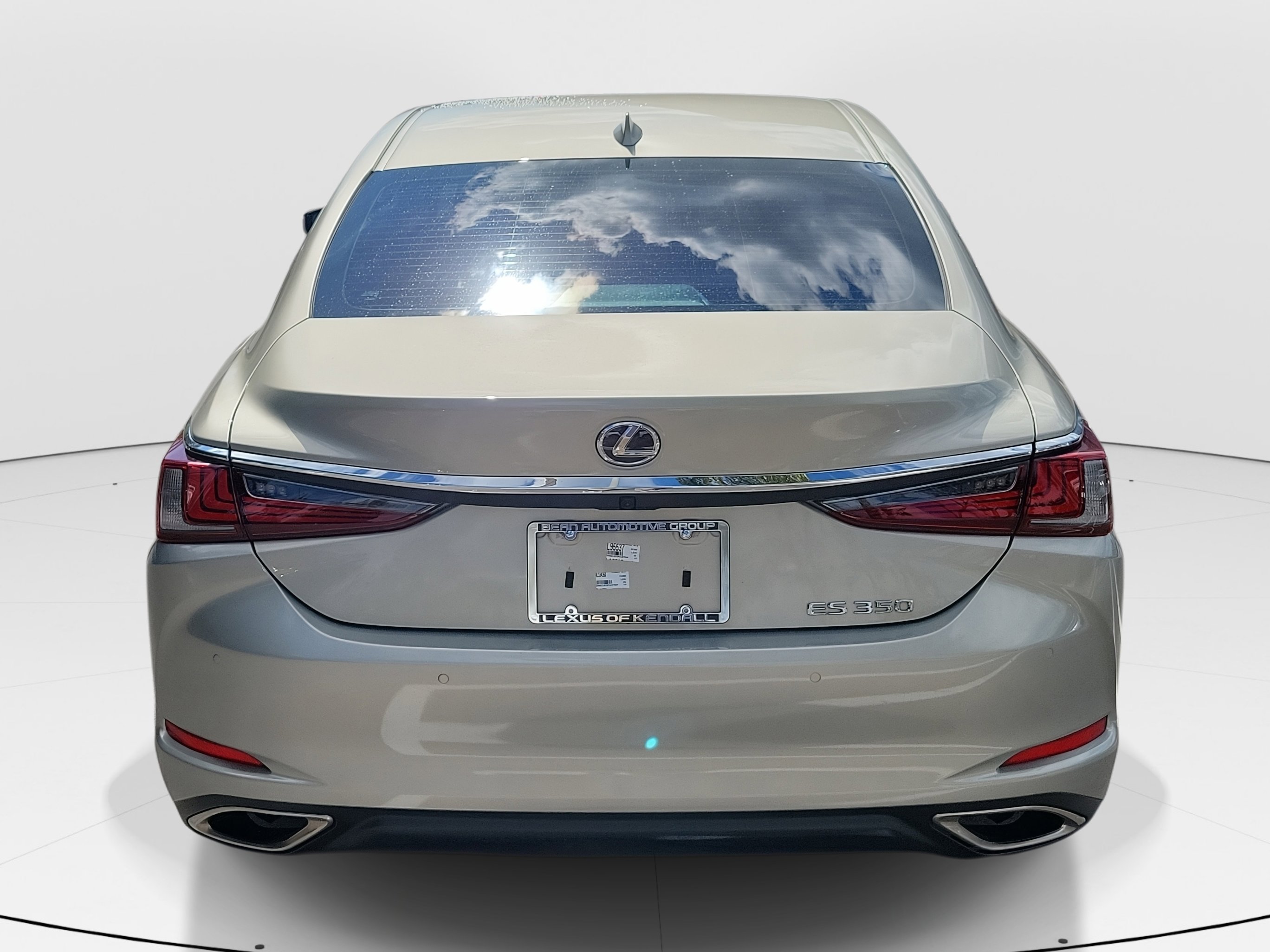 Certified 2023 Lexus ES 350 w/ Premium Package image 5