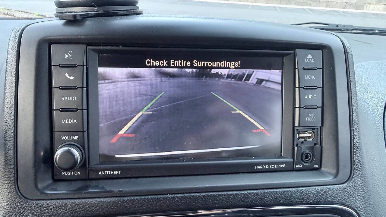 Used 2019 Dodge Grand Caravan SE FWD image 35