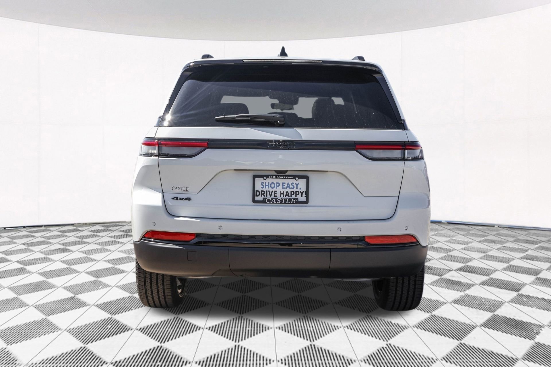 New 2025 Jeep Grand Cherokee Altitude image 16