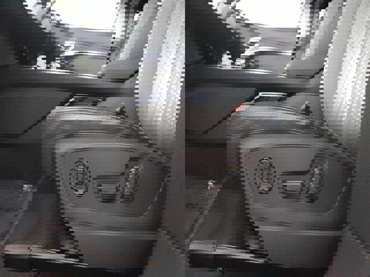 Certified 2021 Audi e-tron Premium Plus w/ Premium Plus Package image 21