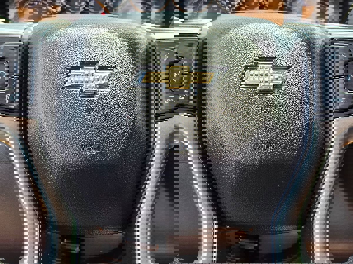 Used 2020 Chevrolet Silverado 1500 LT w/ All-Star Edition image 27