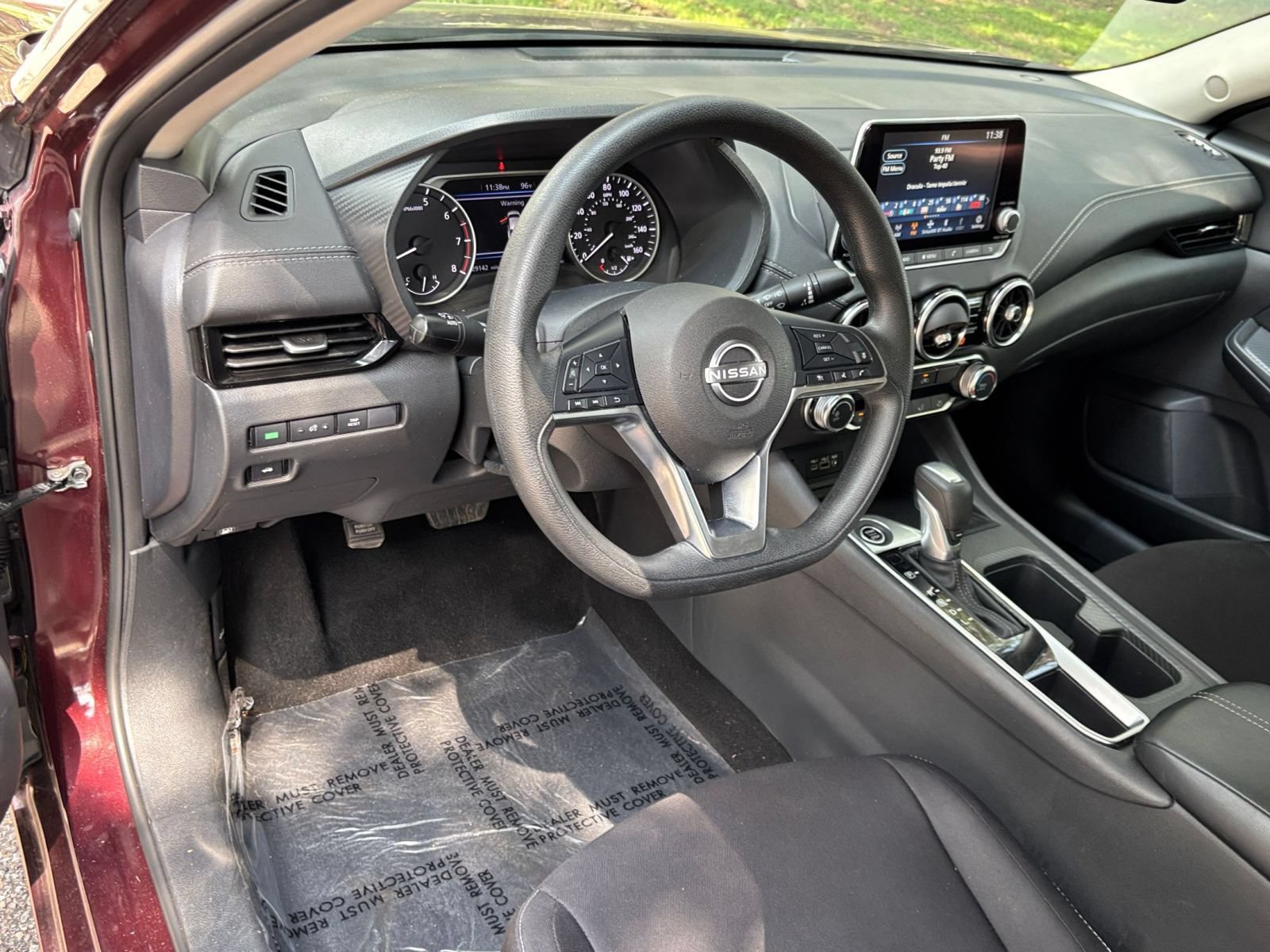 Used 2025 Nissan Sentra SV FWD image 31