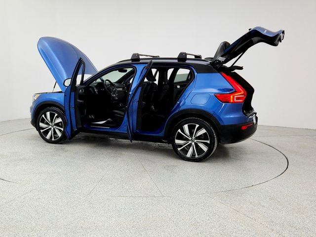 Used 2021 Volvo XC40 P8 Recharge w/ Advanced Package image 12