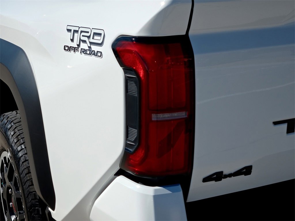 Used 2024 Toyota Tacoma TRD Off-Road image 6
