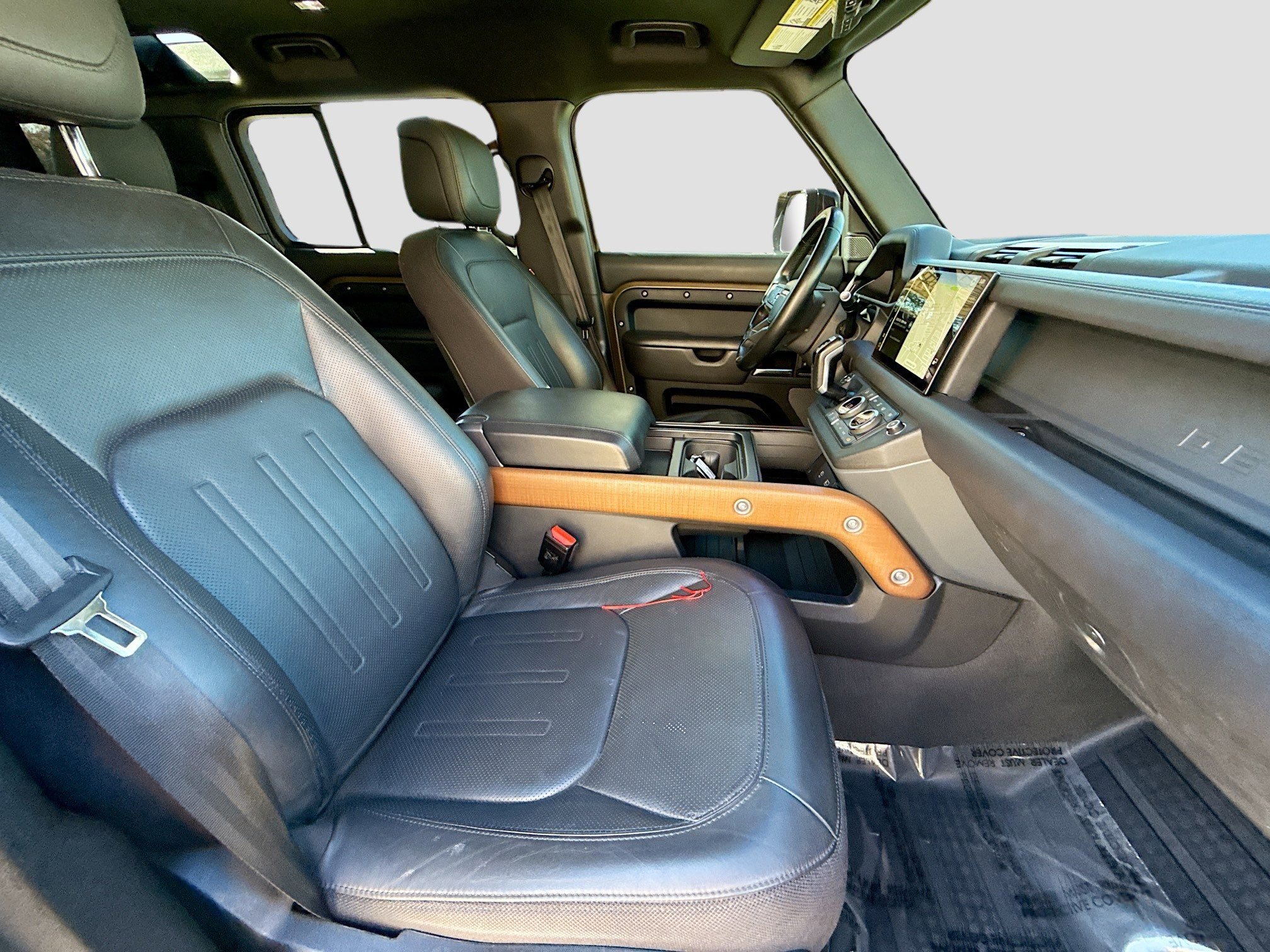 Used 2023 Land Rover Defender 110 X image 31