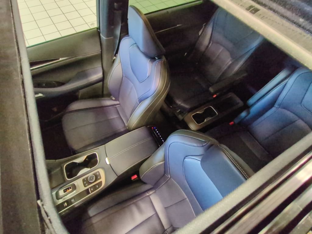 Used 2026 INFINITI QX60 Sport w/ Dark Cargo Package image 10