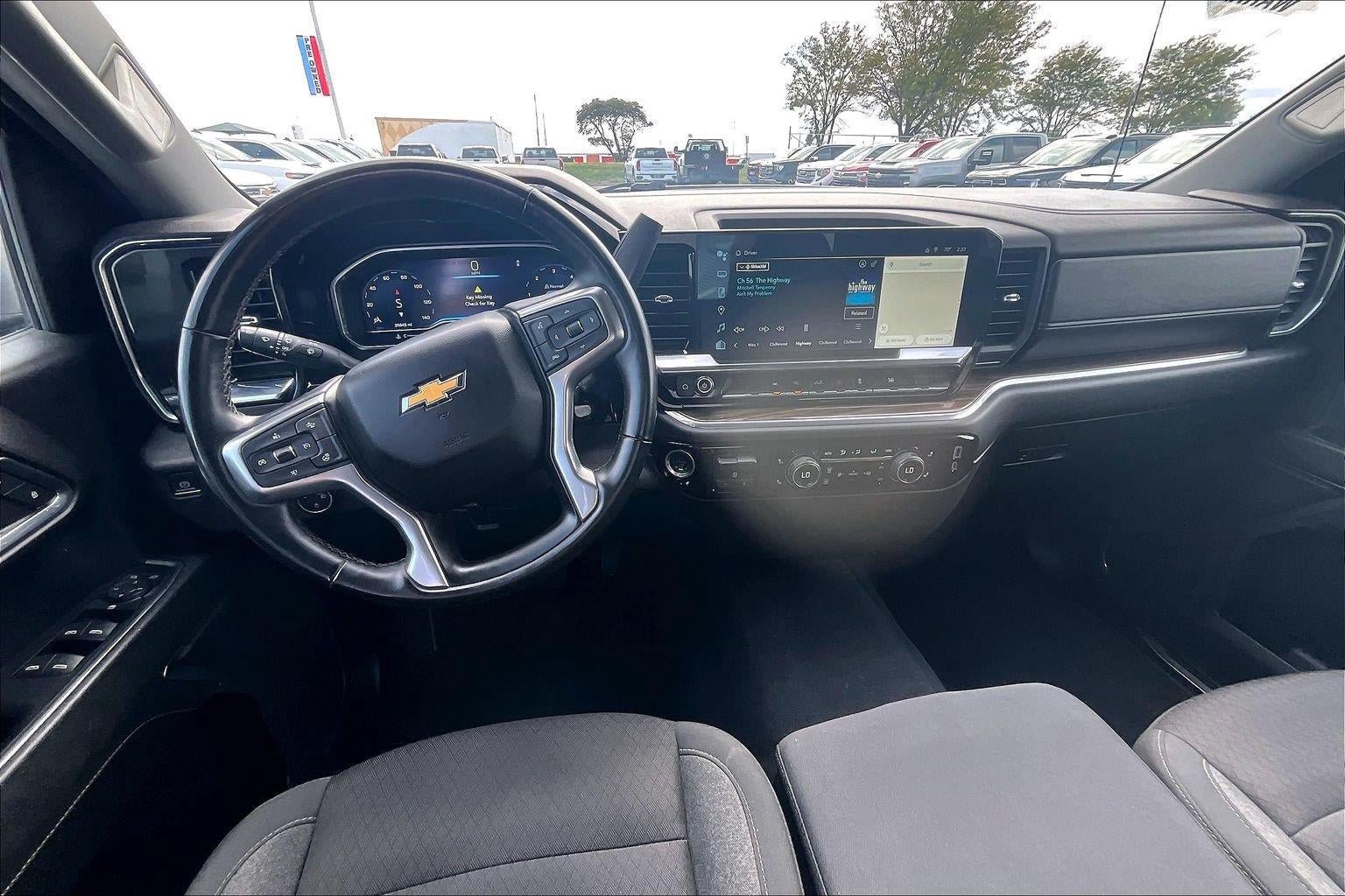 Used 2023 Chevrolet Silverado 1500 LT w/ Protection Package AWD/4WD image 16