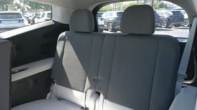 New 2026 Hyundai Ioniq 9 SE image 7