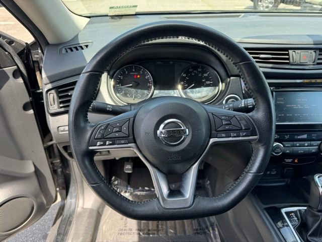 Used 2018 Nissan Rogue SV AWD/4WD image 20