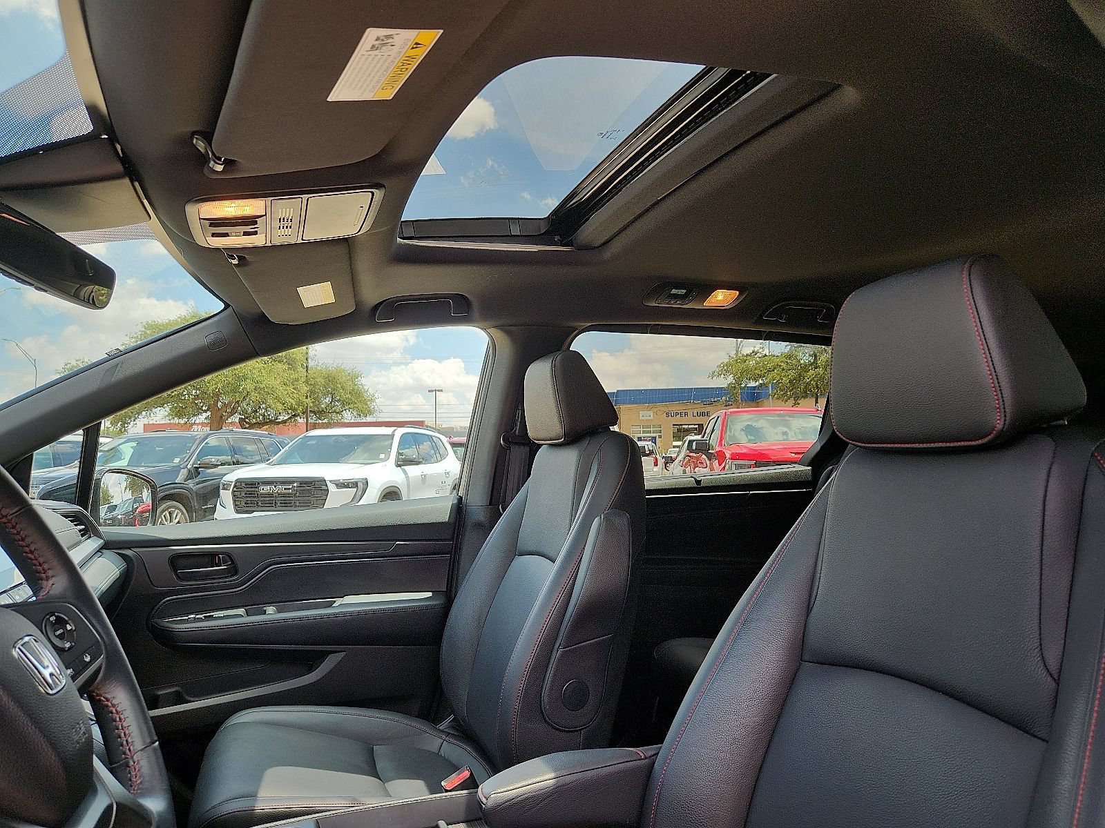 Used 2024 Honda Odyssey Sport image 14