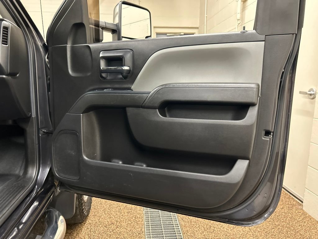 Used 2016 Chevrolet Silverado 2500 W/T w/ WT Convenience Package AWD/4WD image 10