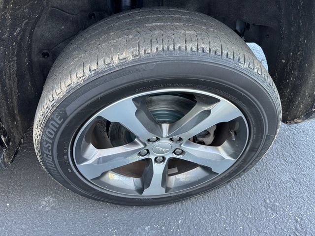 Used 2023 Jeep Grand Cherokee L Limited AWD/4WD image 44