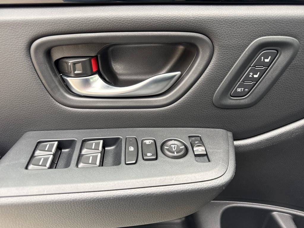 Certified 2025 Honda Pilot EX-L image 14