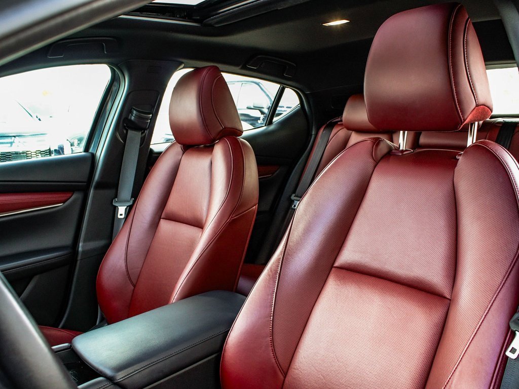 Used 2022 MAZDA MAZDA3 s image 33