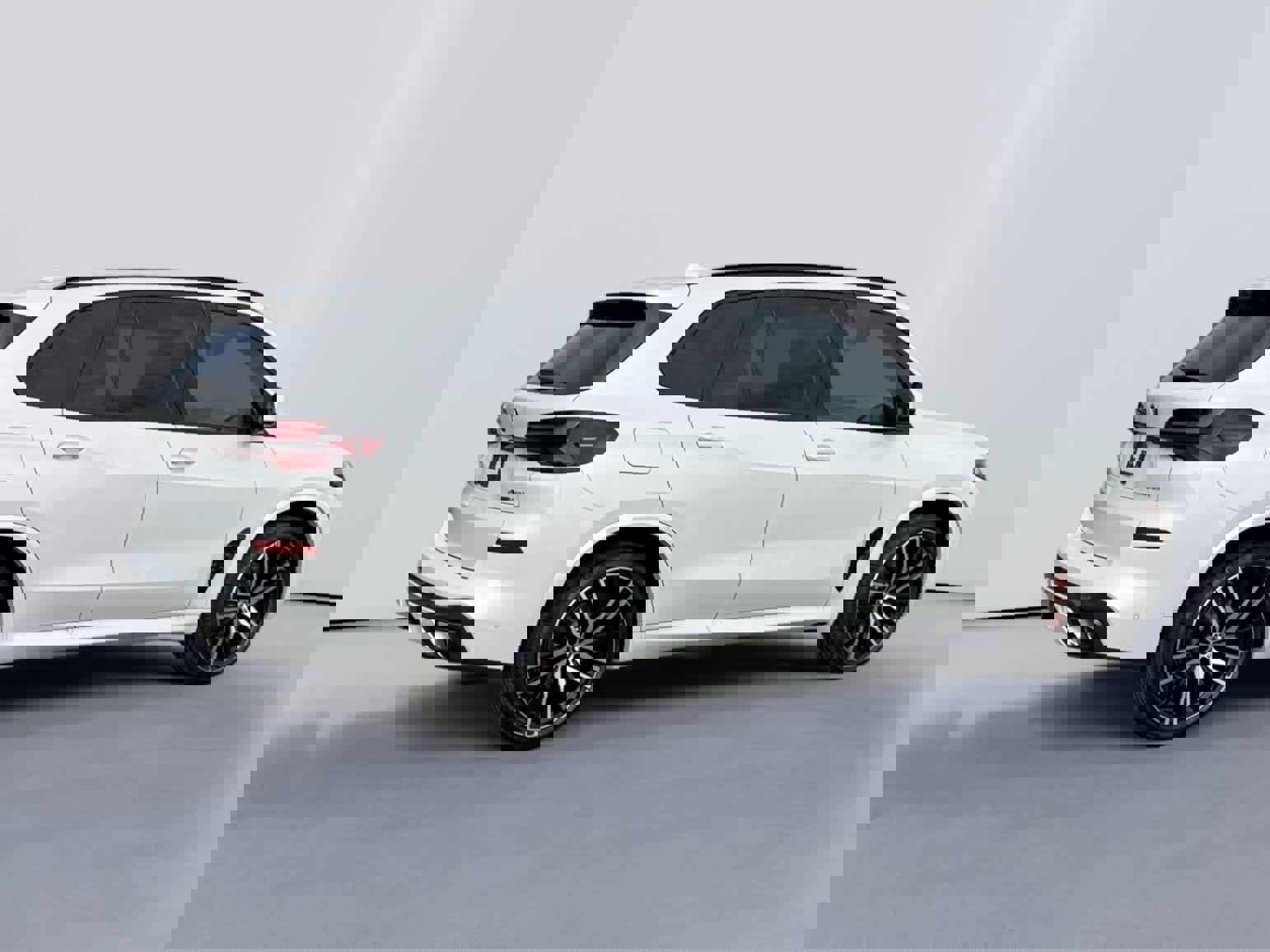 New 2026 BMW X5 xDrive40i w/ M Sport Package image 3