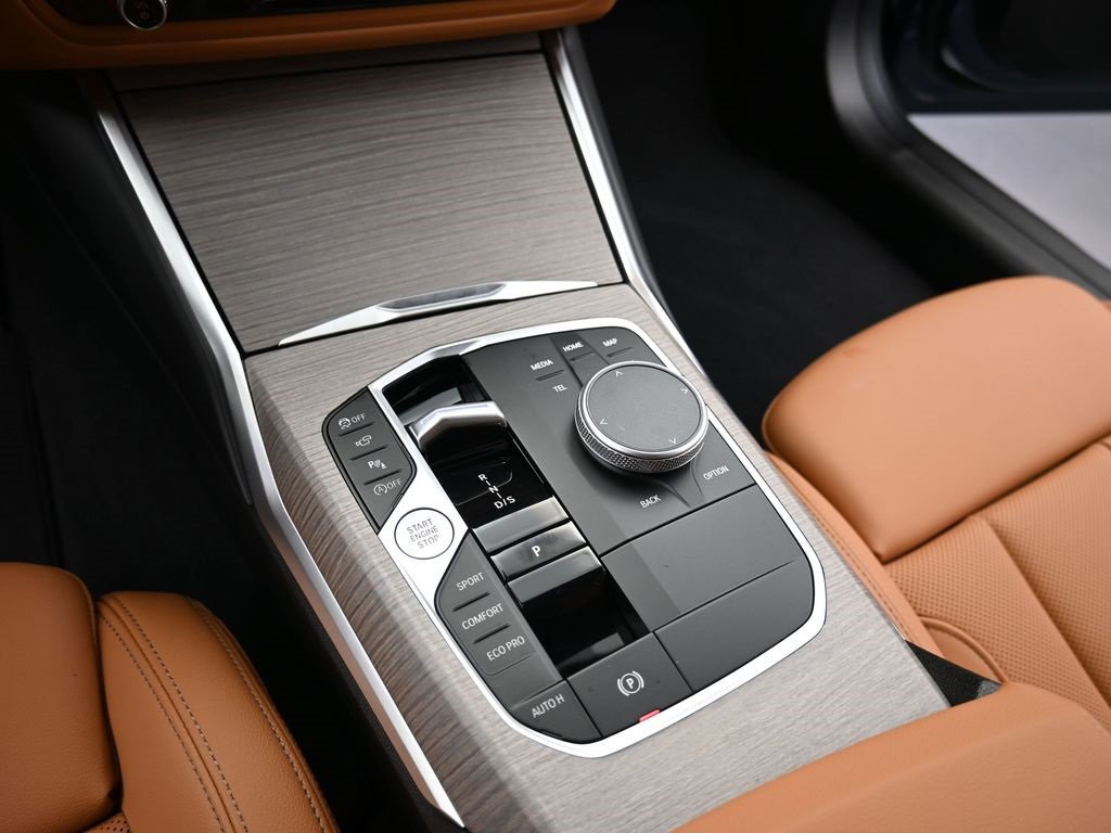 Used 2025 BMW 330i xDrive Sedan image 17