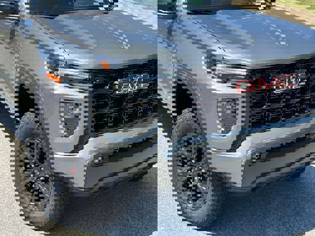 New 2025 GMC Canyon Elevation w/ Convenience Package image 6