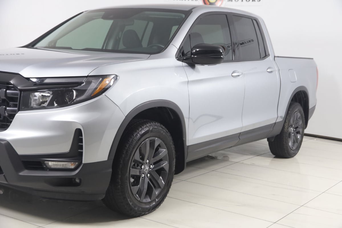 Used 2025 Honda Ridgeline Sport image 39