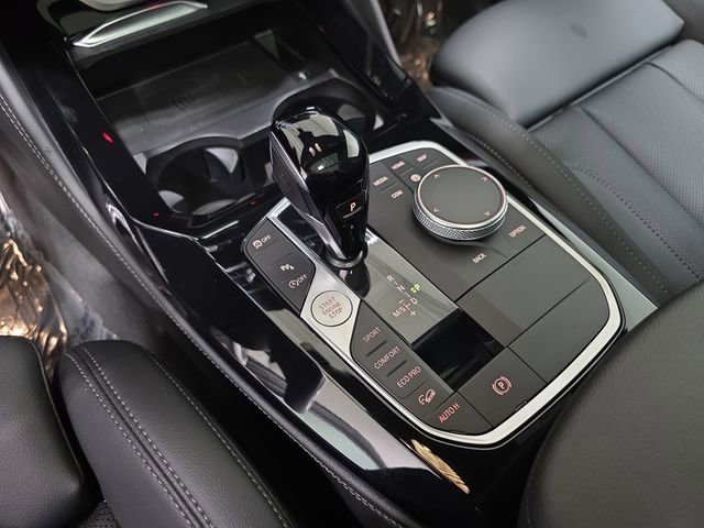 Certified 2025 BMW X4 xDrive30i image 22