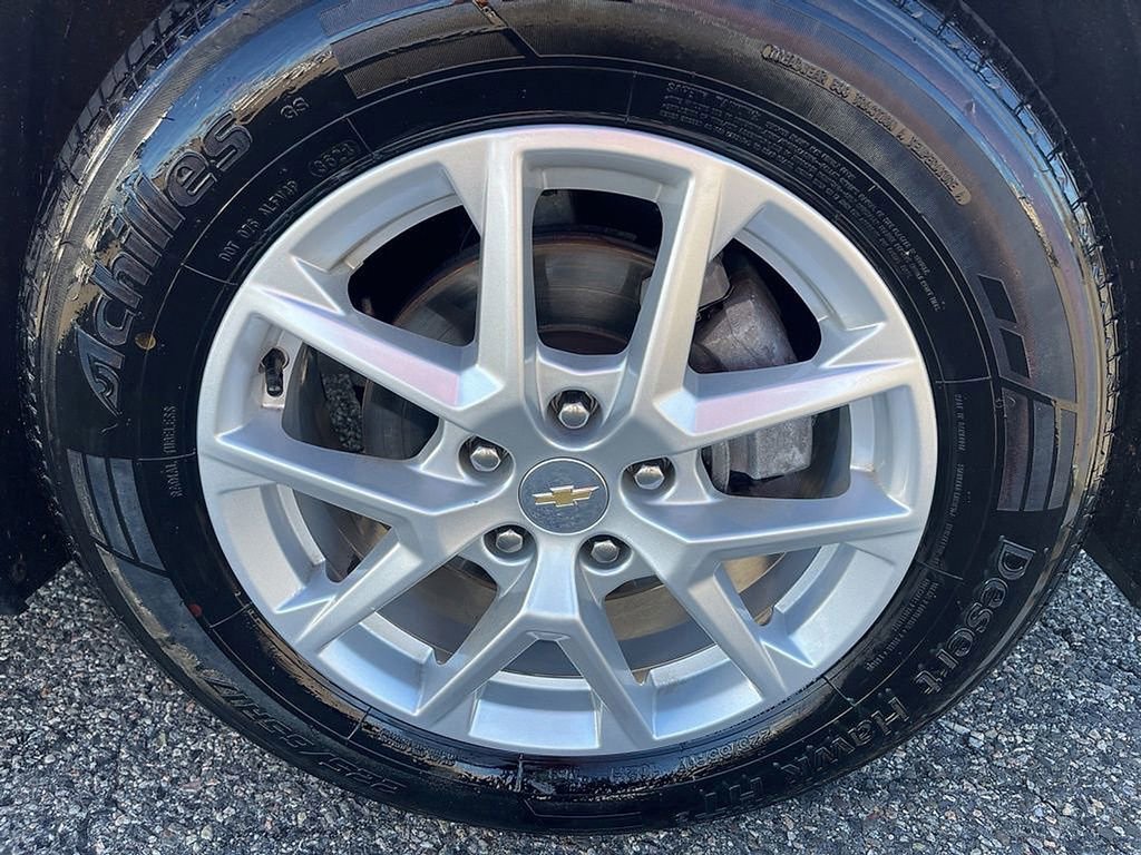 Used 2023 Chevrolet Equinox LT image 9