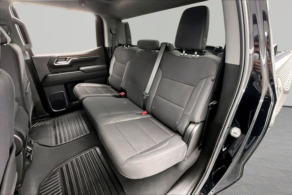 Used 2024 Chevrolet Silverado 1500 LT AWD/4WD image 27