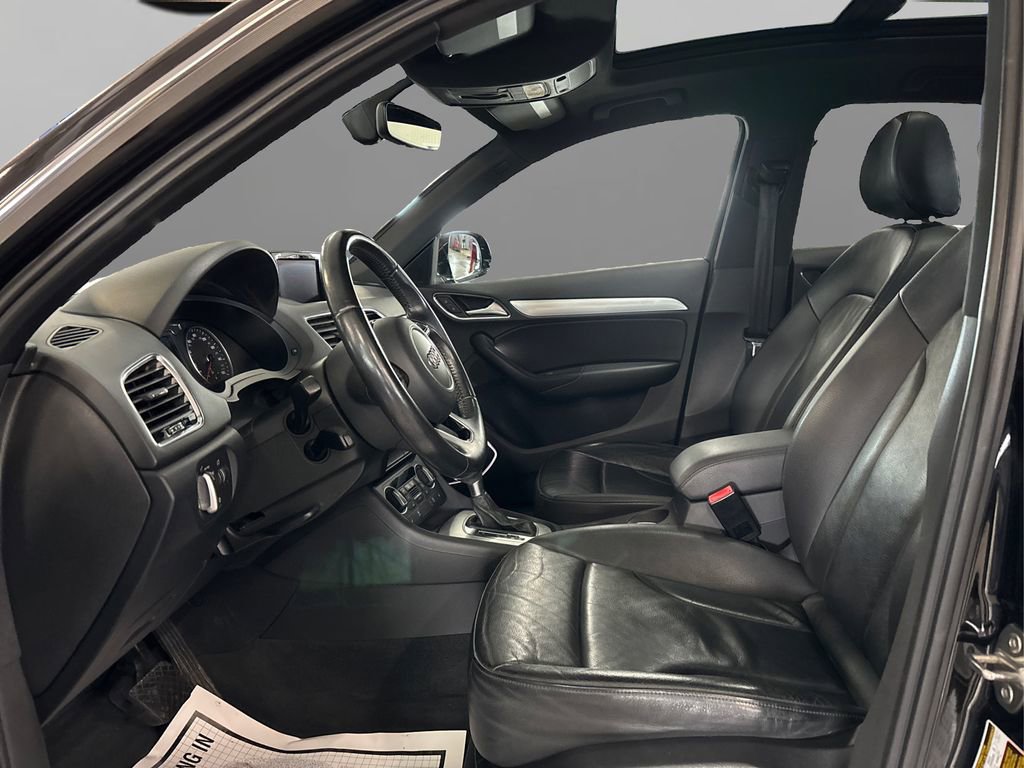 Used 2016 Audi Q3 2.0T Prestige w/ Prestige Package image 9