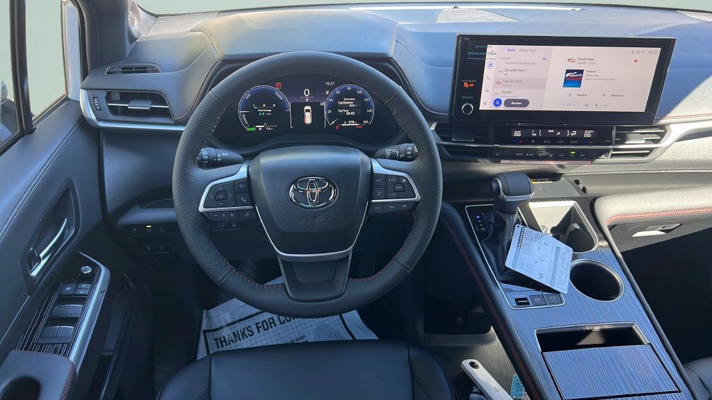New 2026 Toyota Sienna XSE FWD image 11