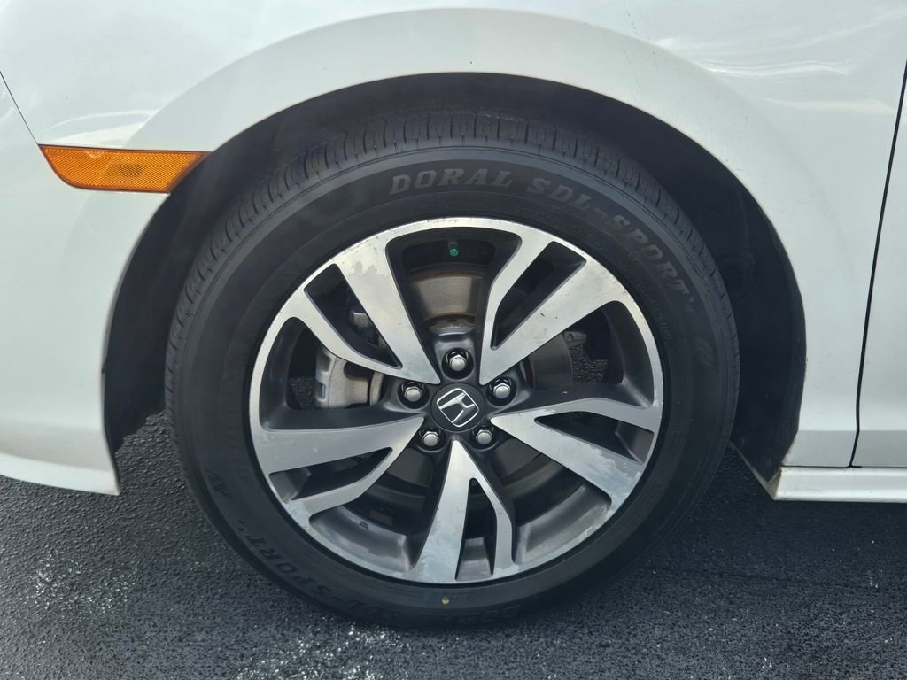 Certified 2022 Honda Odyssey Touring image 11