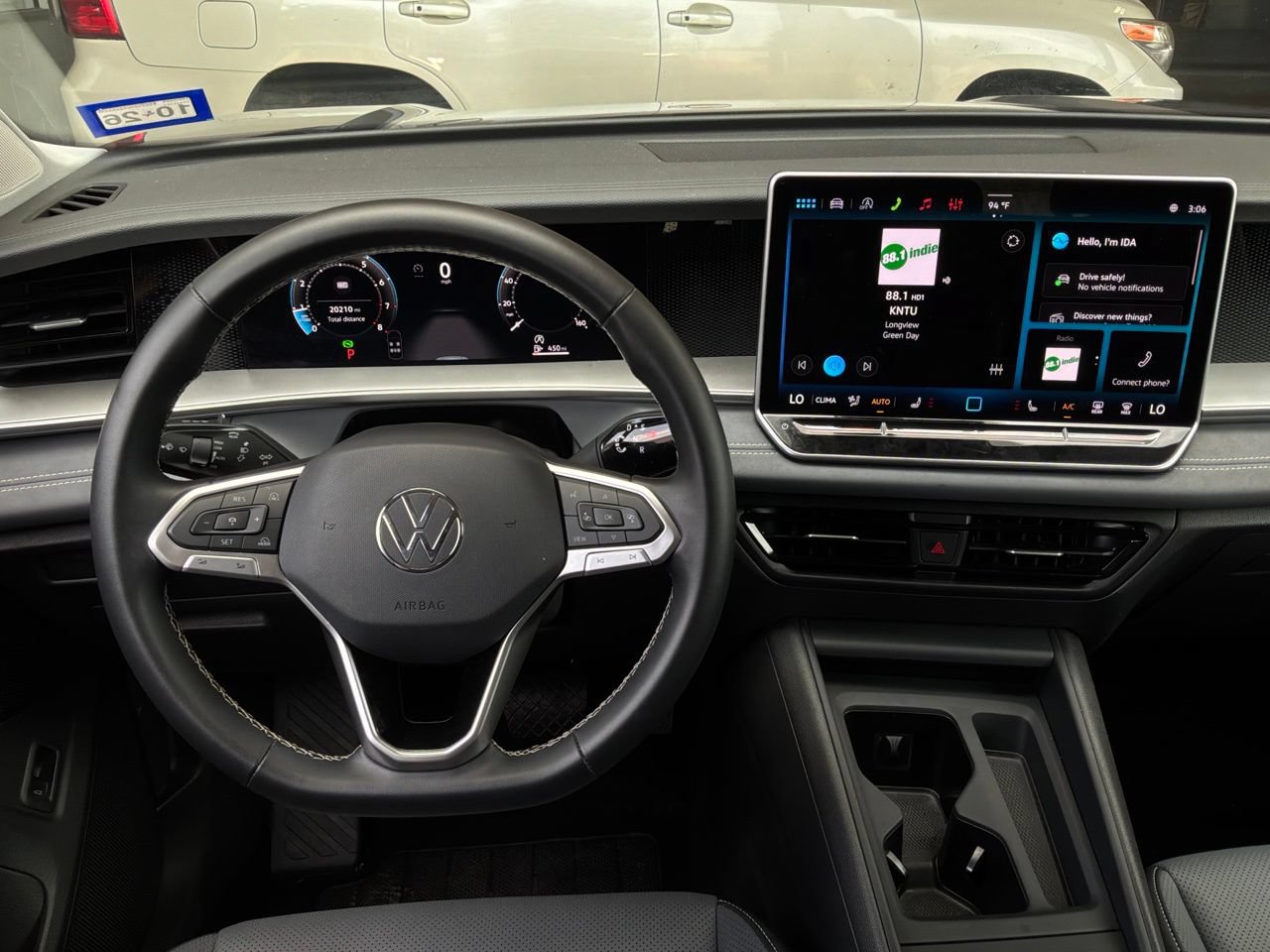 Used 2026 Volkswagen Tiguan SE FWD image 14