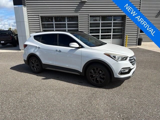 Used 2018 Hyundai Santa Fe Sport FWD image 2