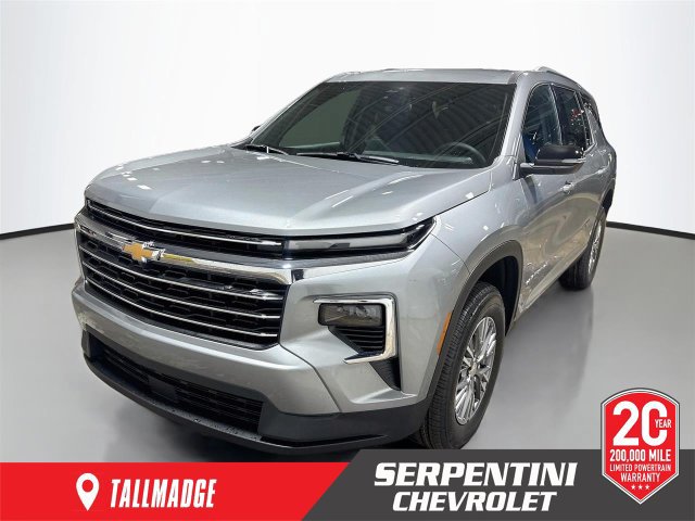 New 2027 Chevrolet Traverse LT w/ LPO, Floor Liner Package FWD image 1
