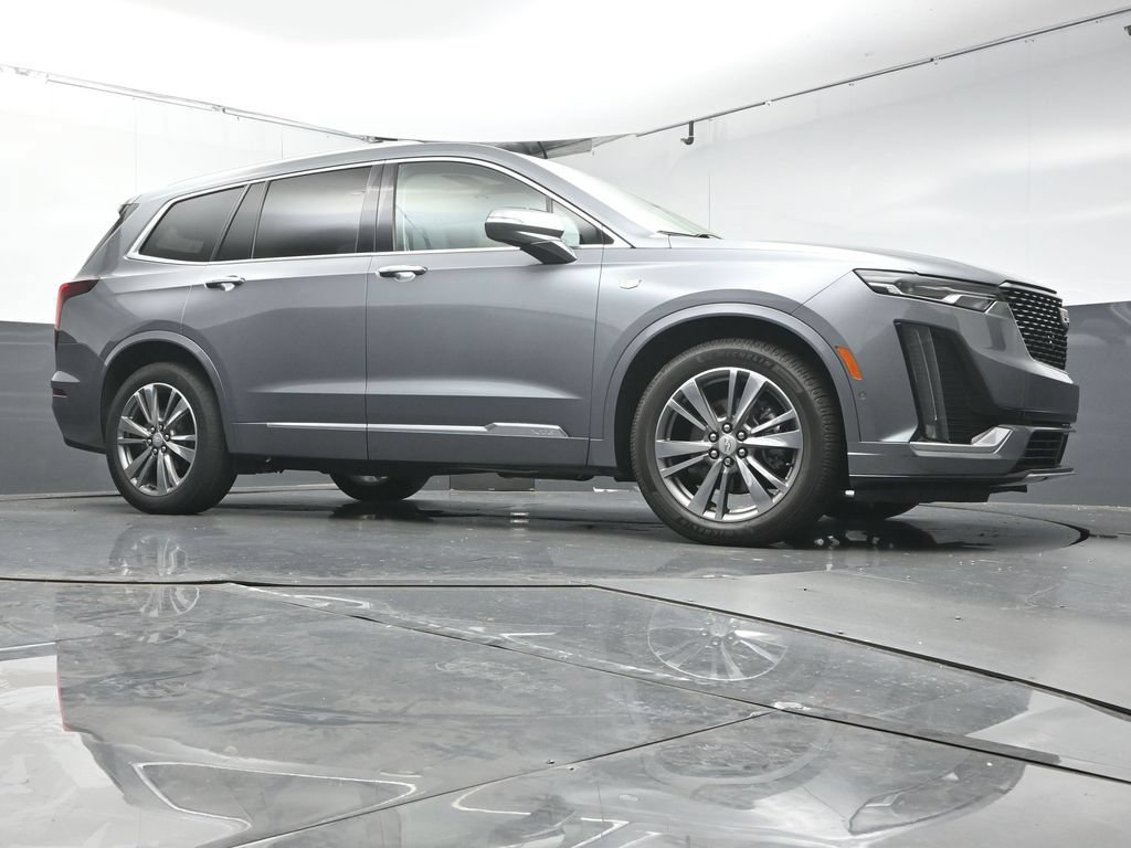 Used 2021 Cadillac XT6 Premium Luxury FWD image 32