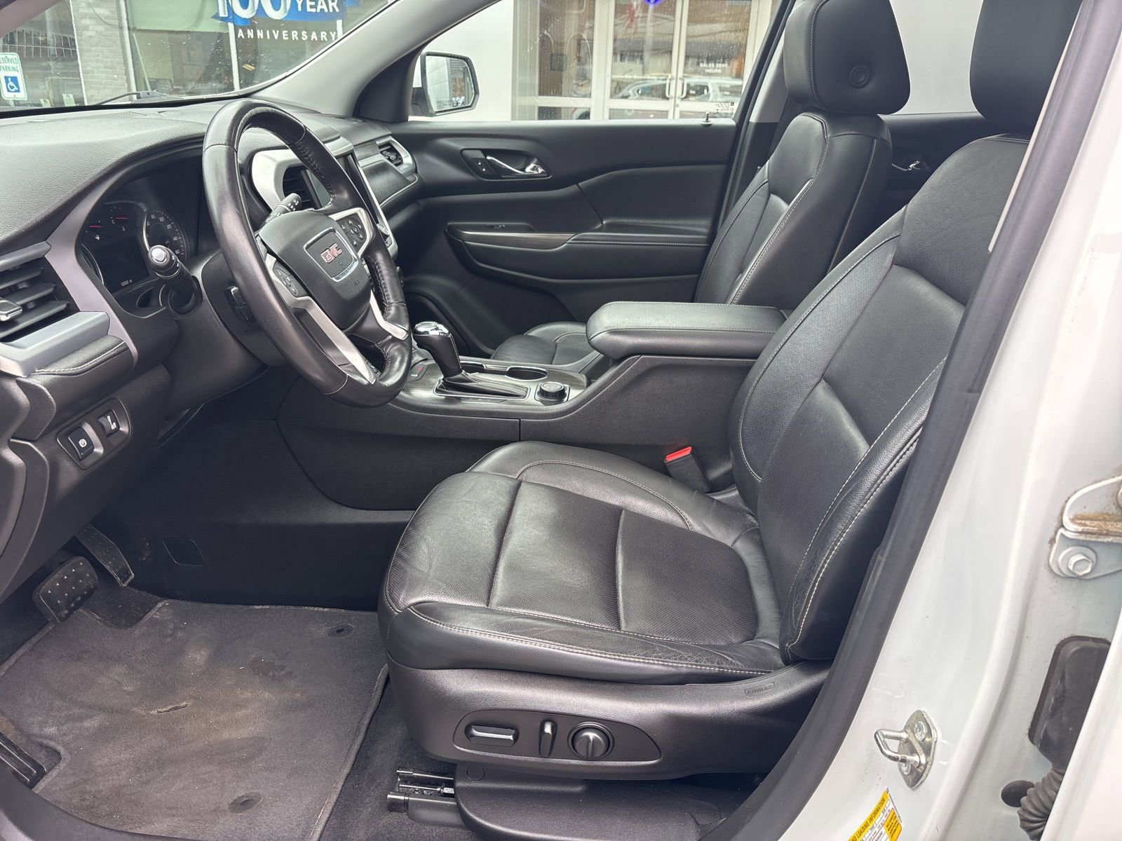 Used 2017 GMC Acadia SLT image 13