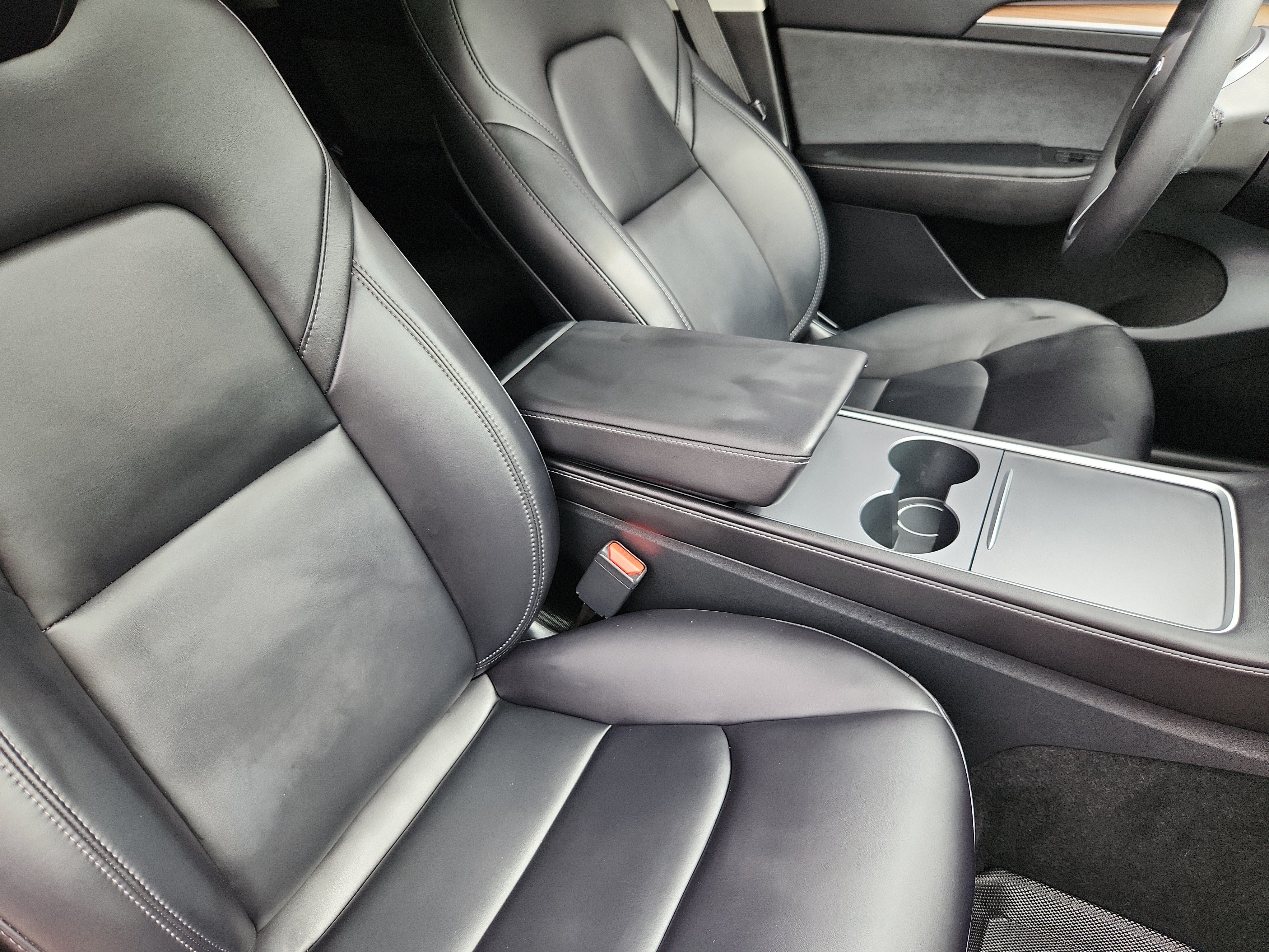 Used 2023 Tesla Model Y AWD image 16