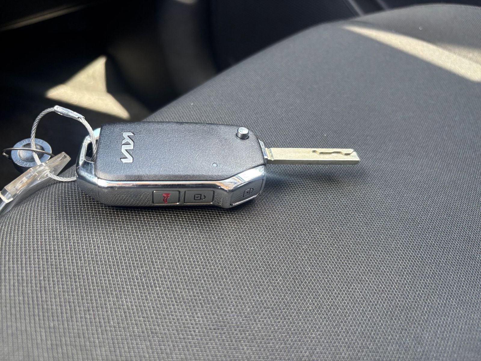 Used 2025 Kia Sportage LX image 21