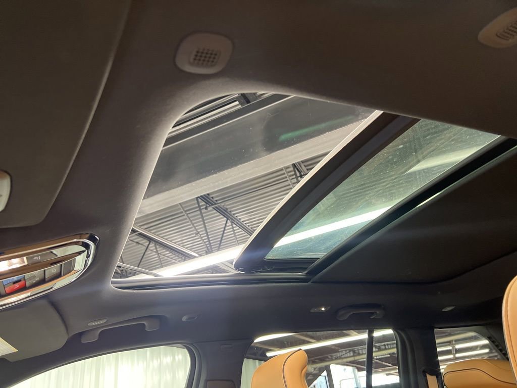 Used 2024 Jeep Grand Cherokee Summit AWD/4WD image 22