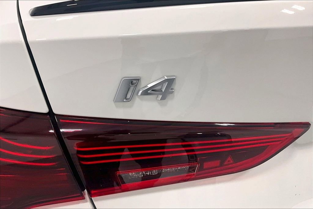 New 2026 BMW i4 eDrive40 w/ M Sport Package image 32
