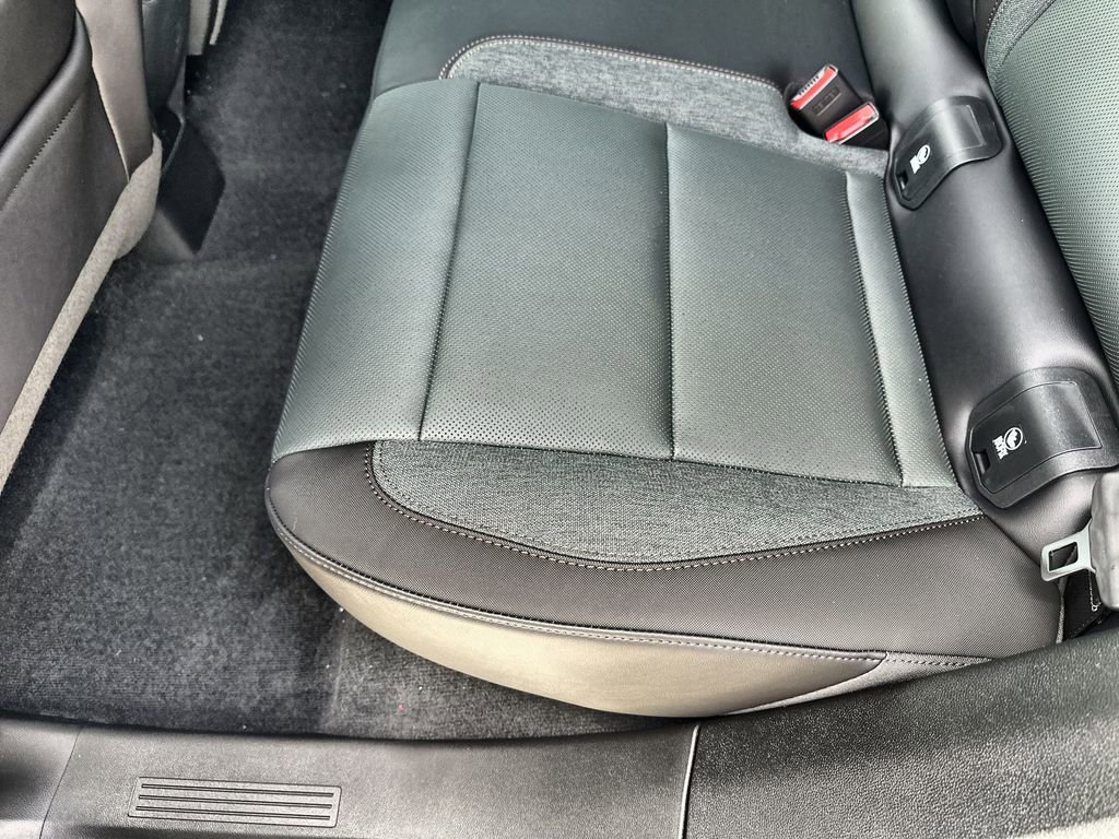 New 2026 GMC Terrain AT4 w/ Convenience Package III image 17