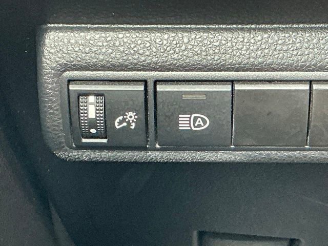 Used 2023 Toyota Corolla LE image 30
