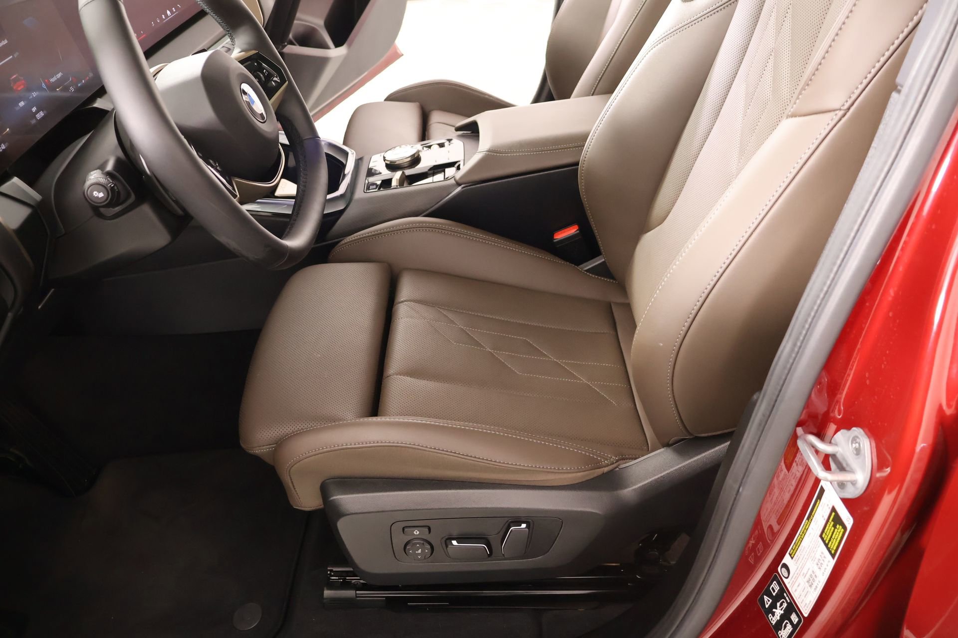 Used 2025 BMW X3 xDrive30i image 11